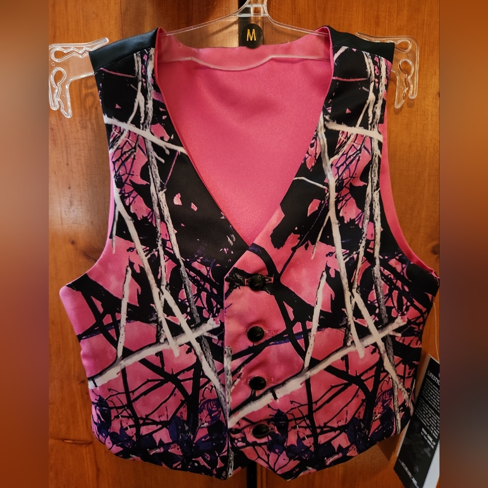 Child 4 Button Camo Vest size 12-18 months
